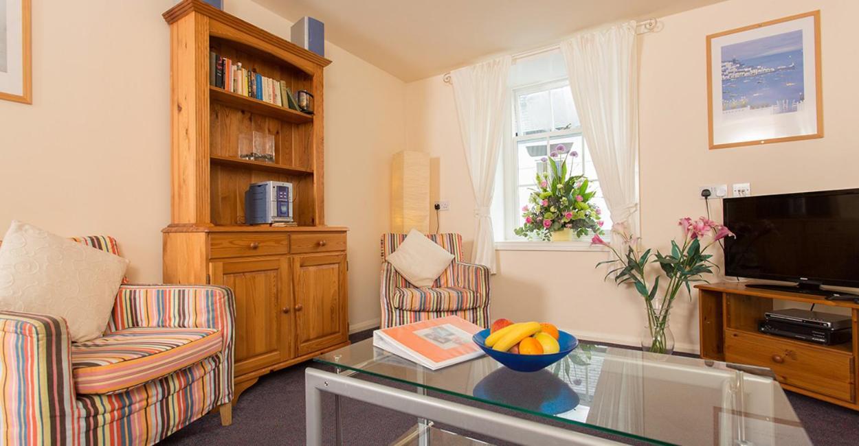 Discovery Accommodation Whitby Bagian luar foto