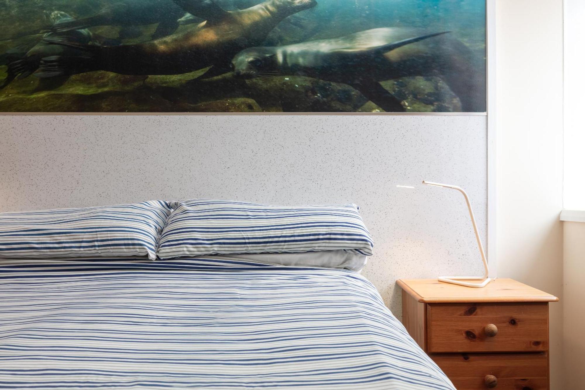 Discovery Accommodation Whitby Bagian luar foto