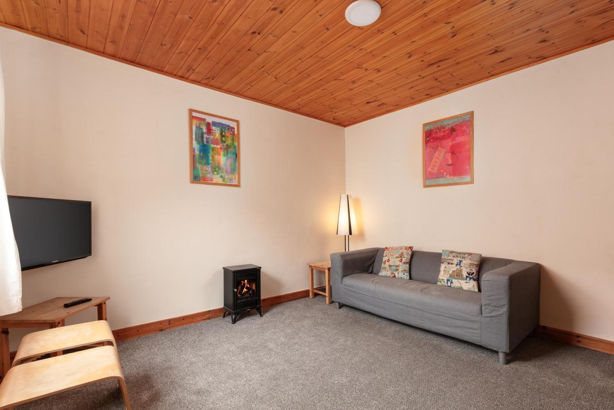 Discovery Accommodation Whitby Bagian luar foto