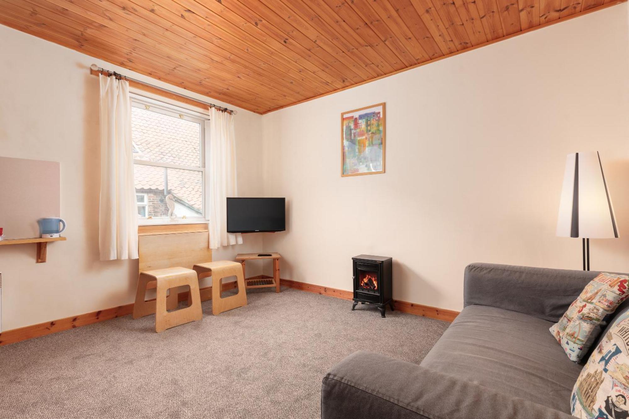 Discovery Accommodation Whitby Bagian luar foto