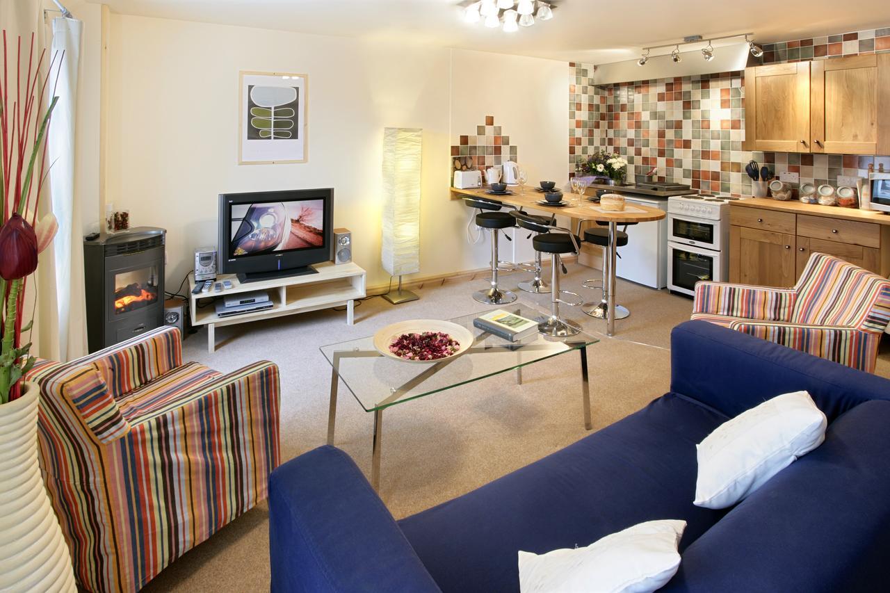 Discovery Accommodation Whitby Bagian luar foto