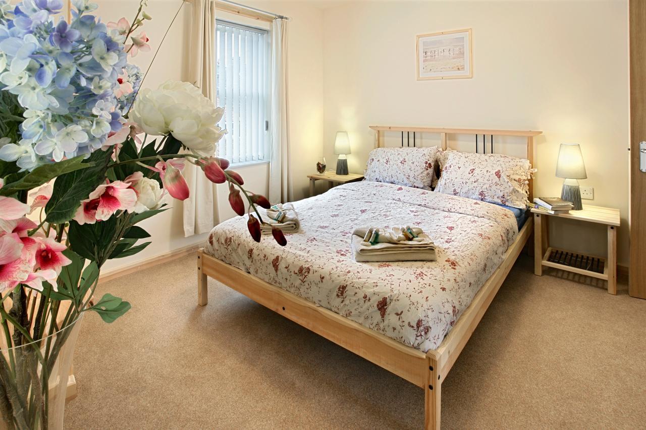 Discovery Accommodation Whitby Bagian luar foto
